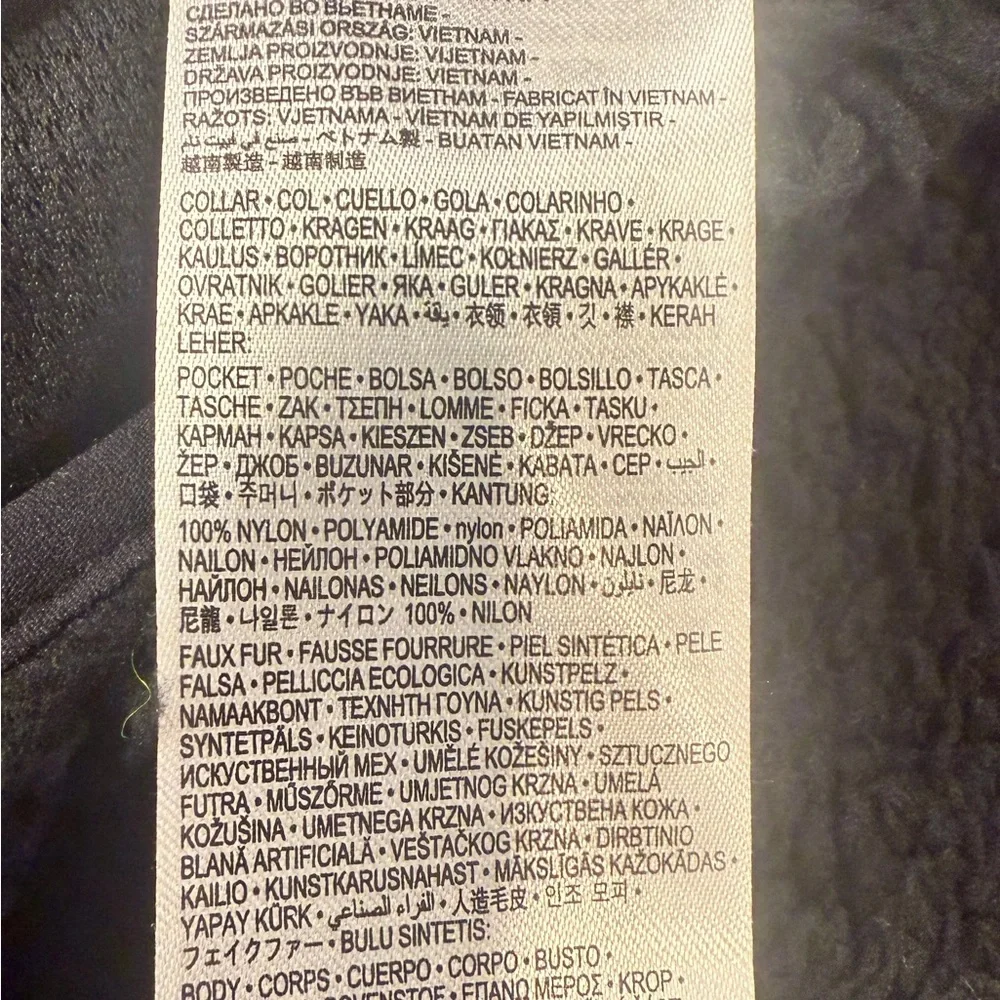 Jordan Black Fleece Vest with Red Logo - Picture 4 of 5